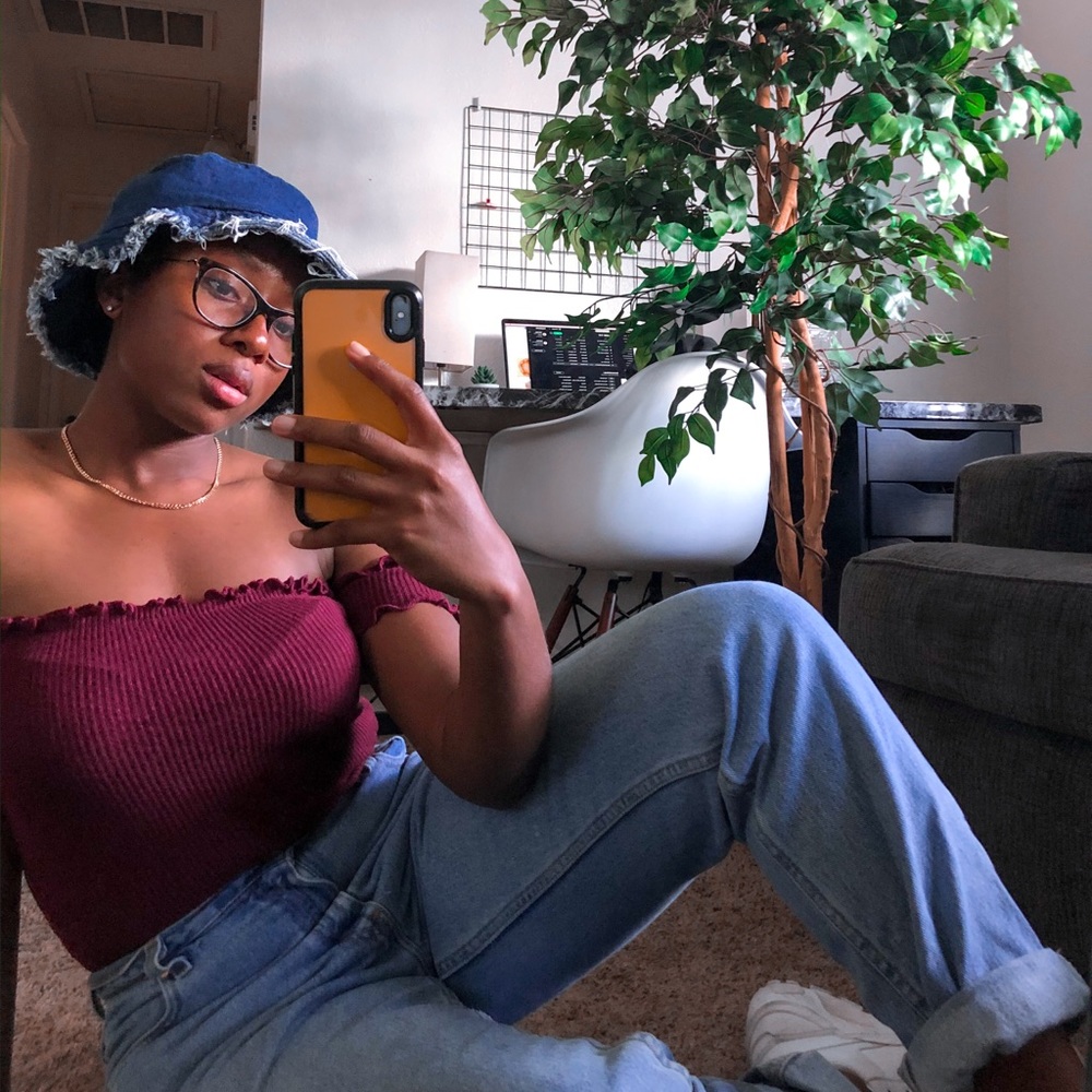 Sleeveless Maroon Top